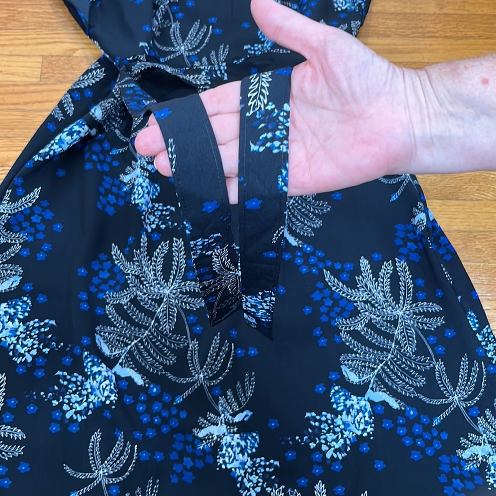 Navy Blue Banana Republic Floral Dress - Picture 4 of 10